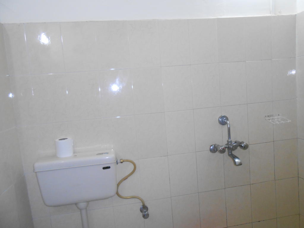 Hotel Blue Moon Guwahati Oda fotoğraf